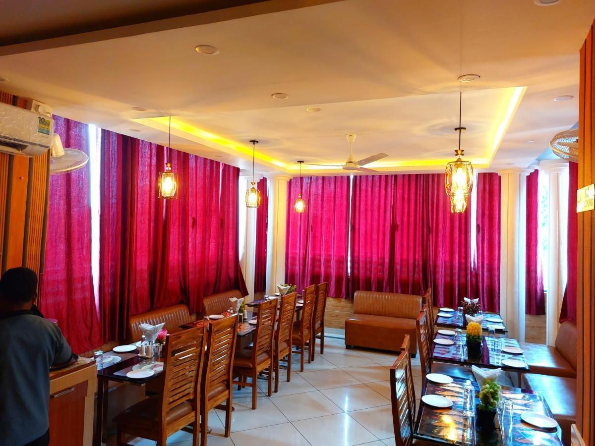 Hotel Sunshine & Restaurant Purnia Buitenkant foto